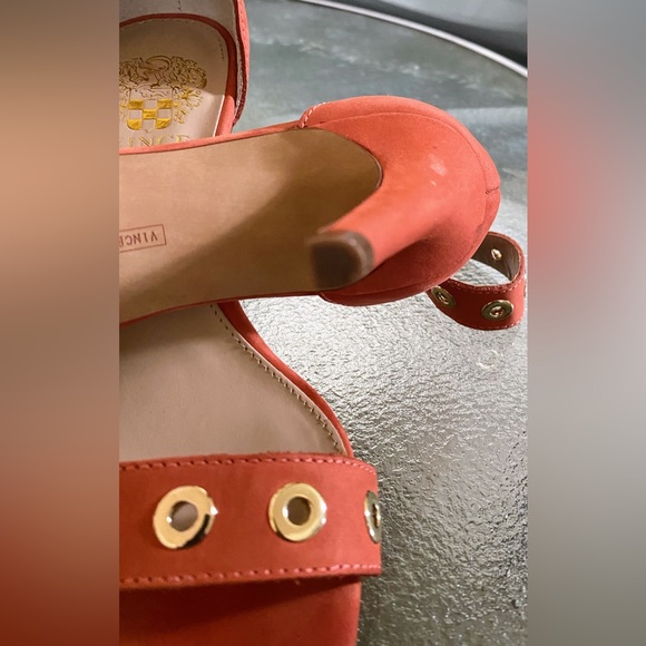 Sold🛑Vince Camuto~Calise Ankle Strap Heels Burnt Orange Gold Hardware, Size 7.5 - Picture 10 of 10